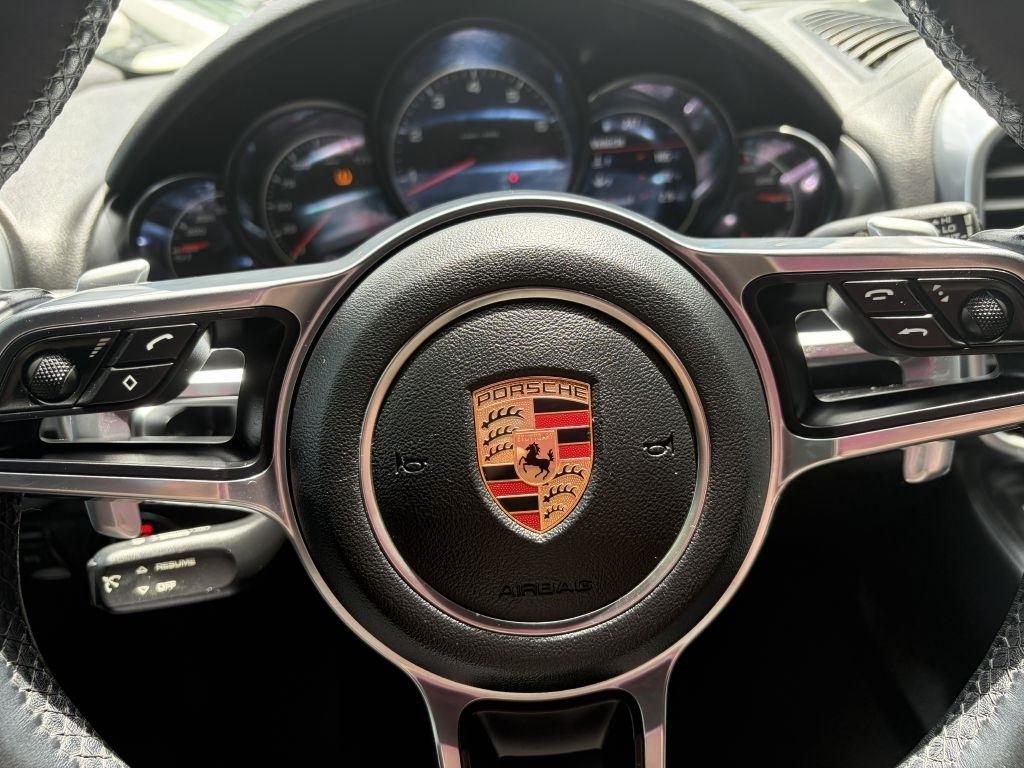 Porsche Cayenne Base 2018
