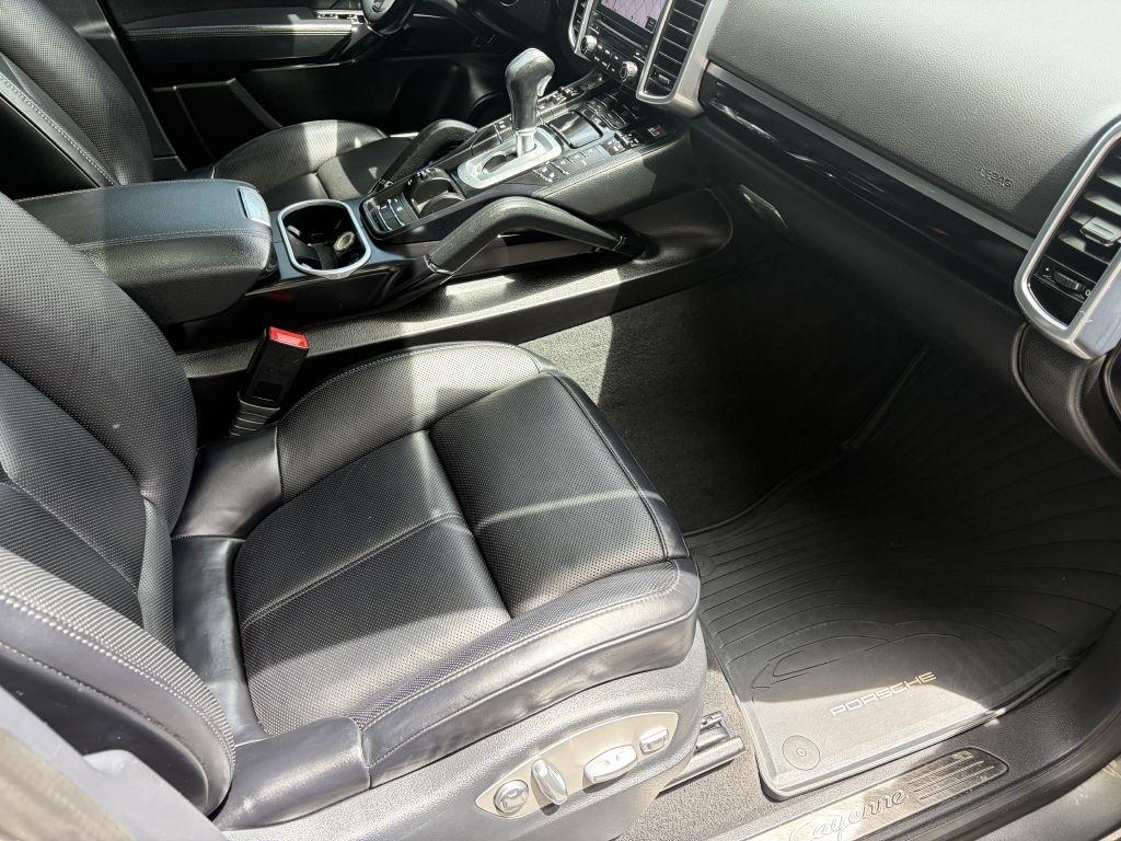 Porsche Cayenne Base 2018