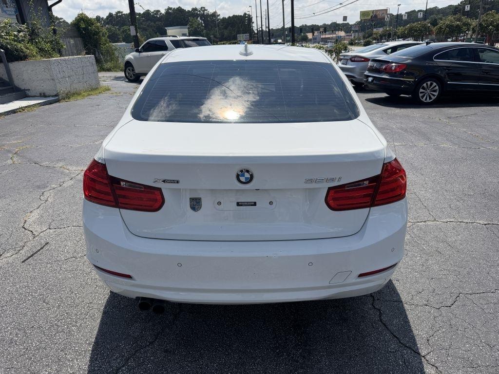 BMW 3-Series 328i xDrive Sedan 2013