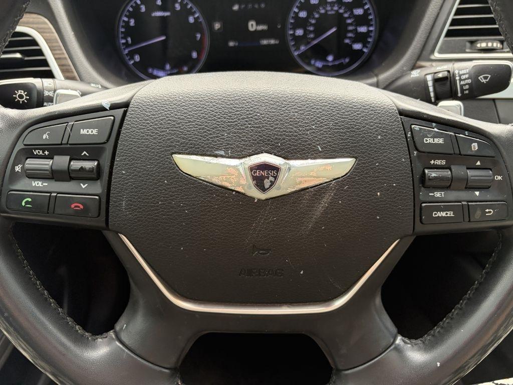 Hyundai Genesis 3.8L 2015