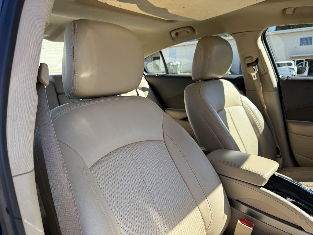 Buick LaCrosse Premium Package 2, w/Leather 2012