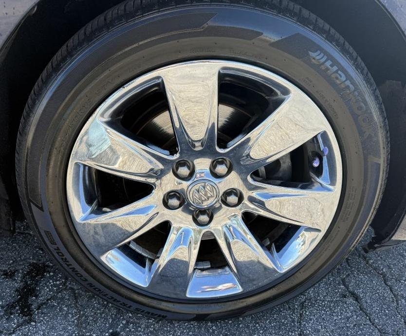 Buick LaCrosse Premium Package 2, w/Leather 2012