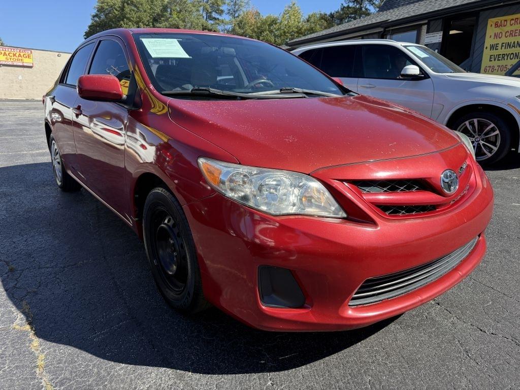 Toyota Corolla L 5-Speed MT 2012