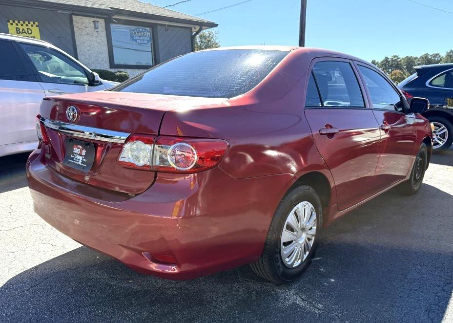 Toyota Corolla L 5-Speed MT 2012