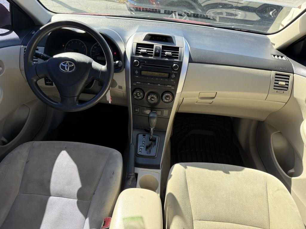 Toyota Corolla L 5-Speed MT 2012