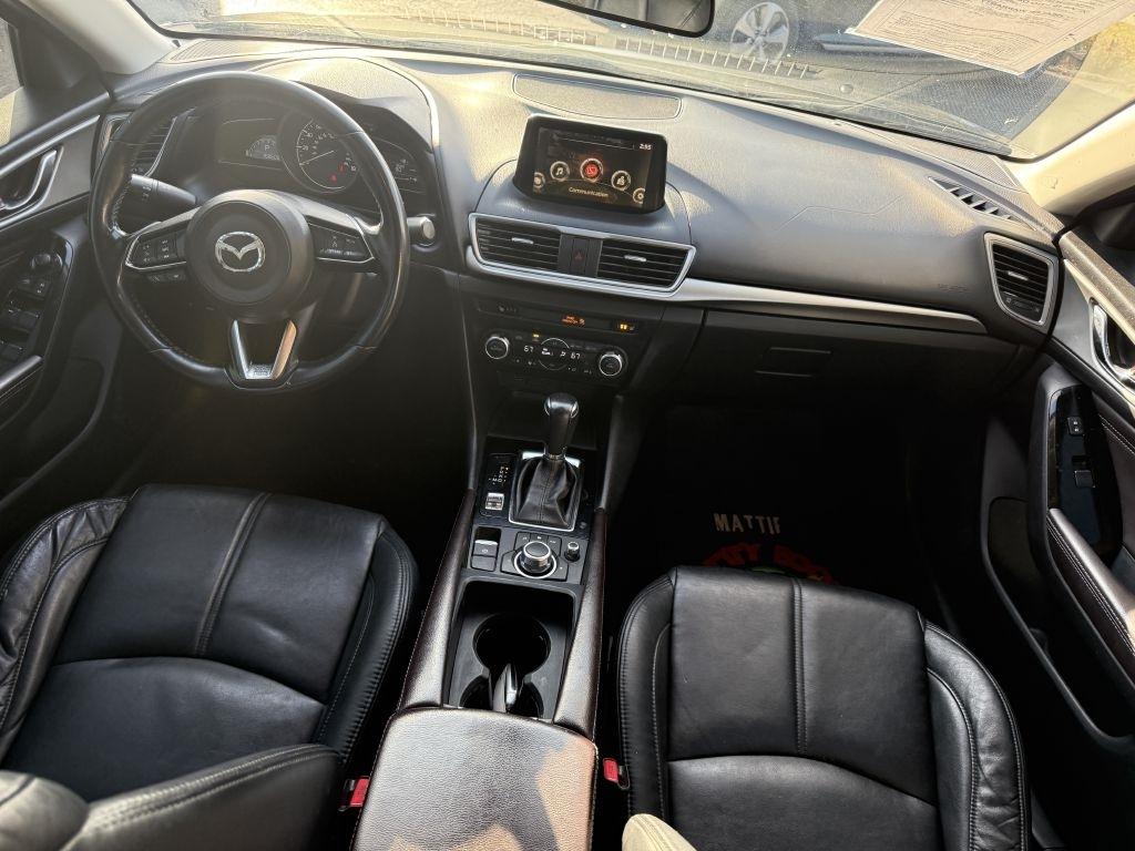 Mazda MAZDA3 i Touring AT 4-Door 2017