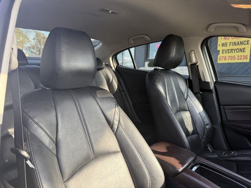 Mazda MAZDA3 i Touring AT 4-Door 2017