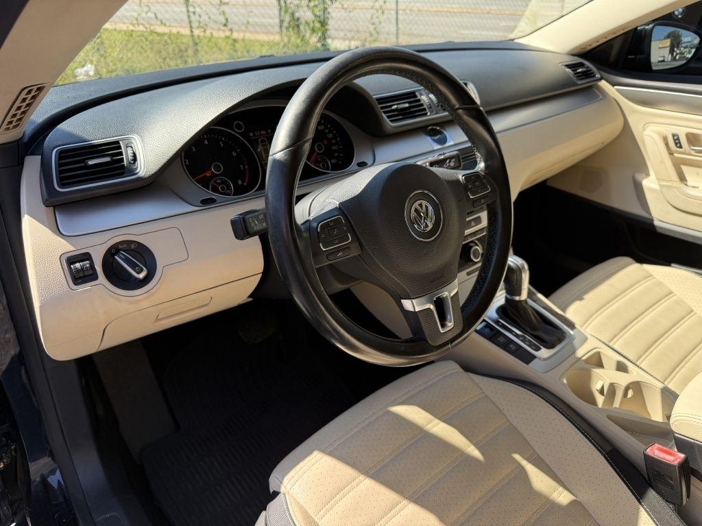 Volkswagen CC Sport PZEV 2012
