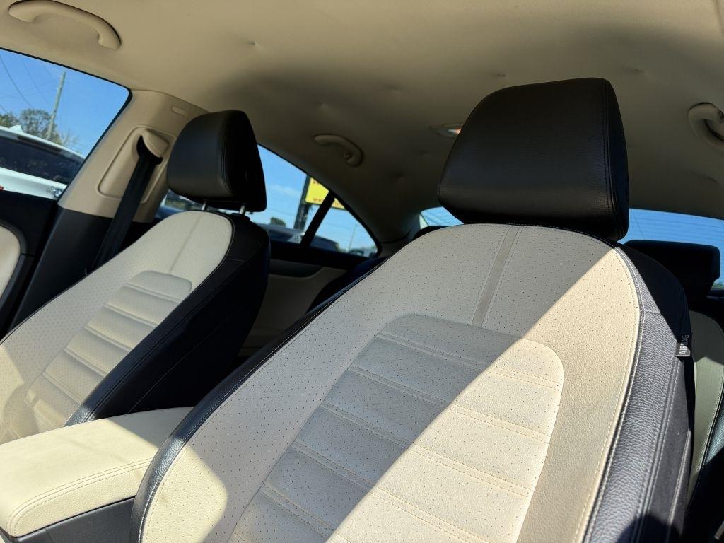 Volkswagen CC Sport PZEV 2012