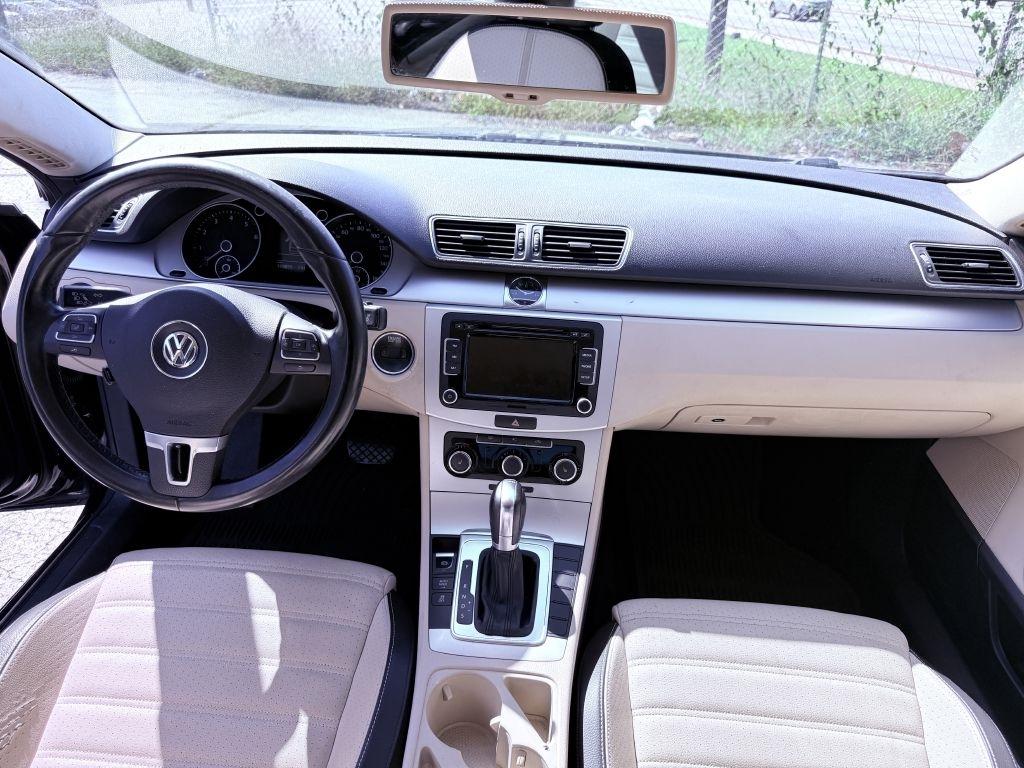Volkswagen CC Sport PZEV 2012