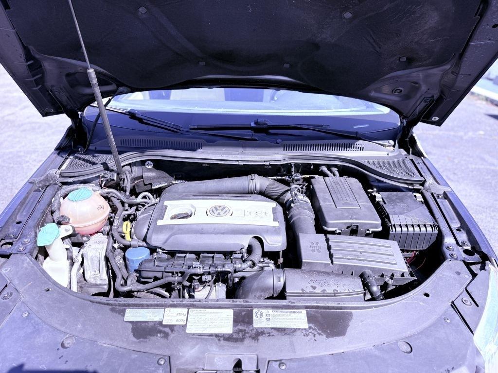 Volkswagen CC Sport PZEV 2012