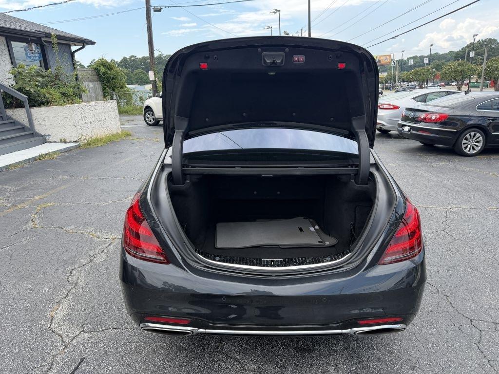 Mercedes-Benz S-Class S560 2020