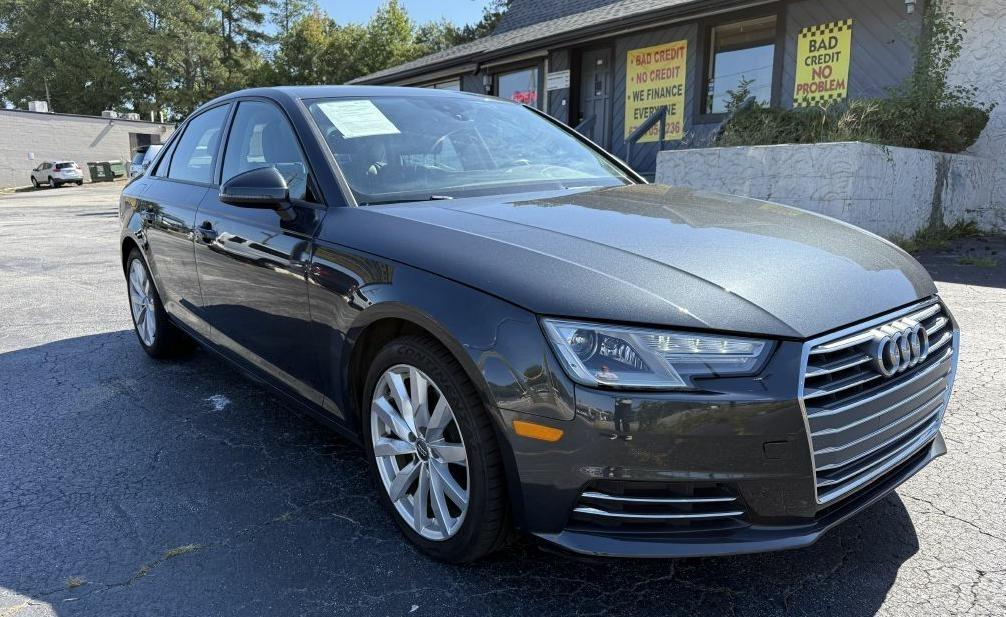 Audi A4 2.0T Premium Sedan 2017