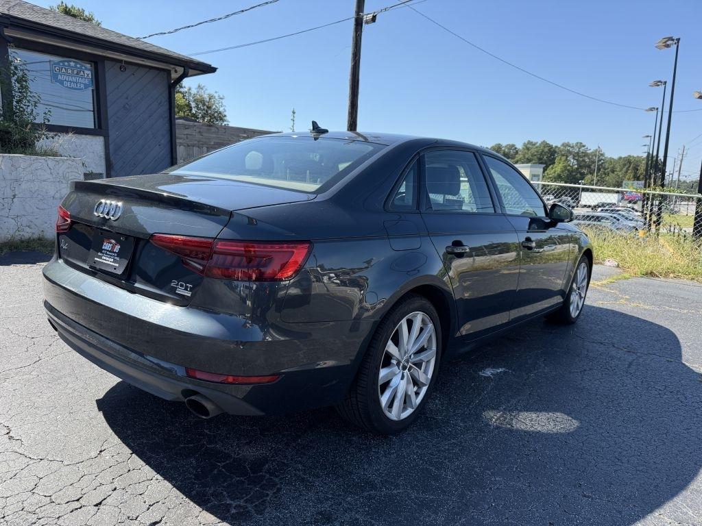 Audi A4 2.0T Premium Sedan 2017