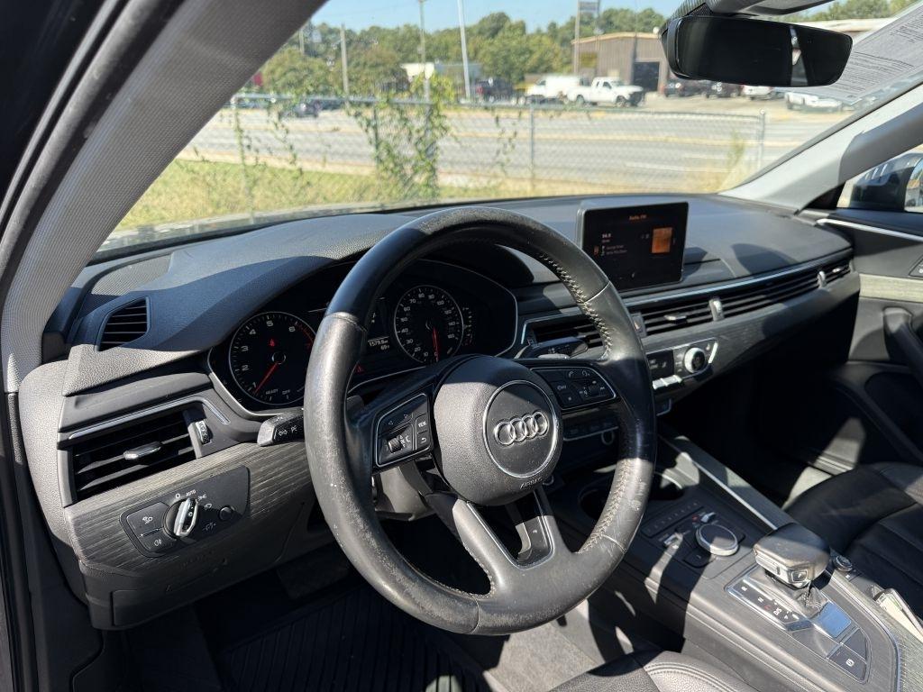 Audi A4 2.0T Premium Sedan 2017