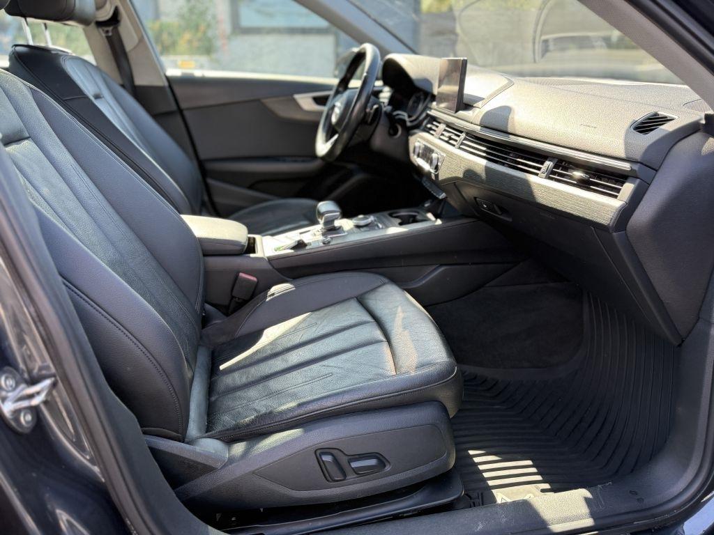 Audi A4 2.0T Premium Sedan 2017
