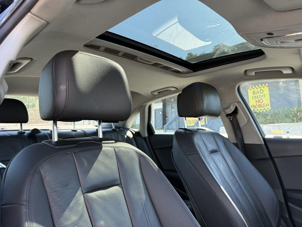 Audi A4 2.0T Premium Sedan 2017