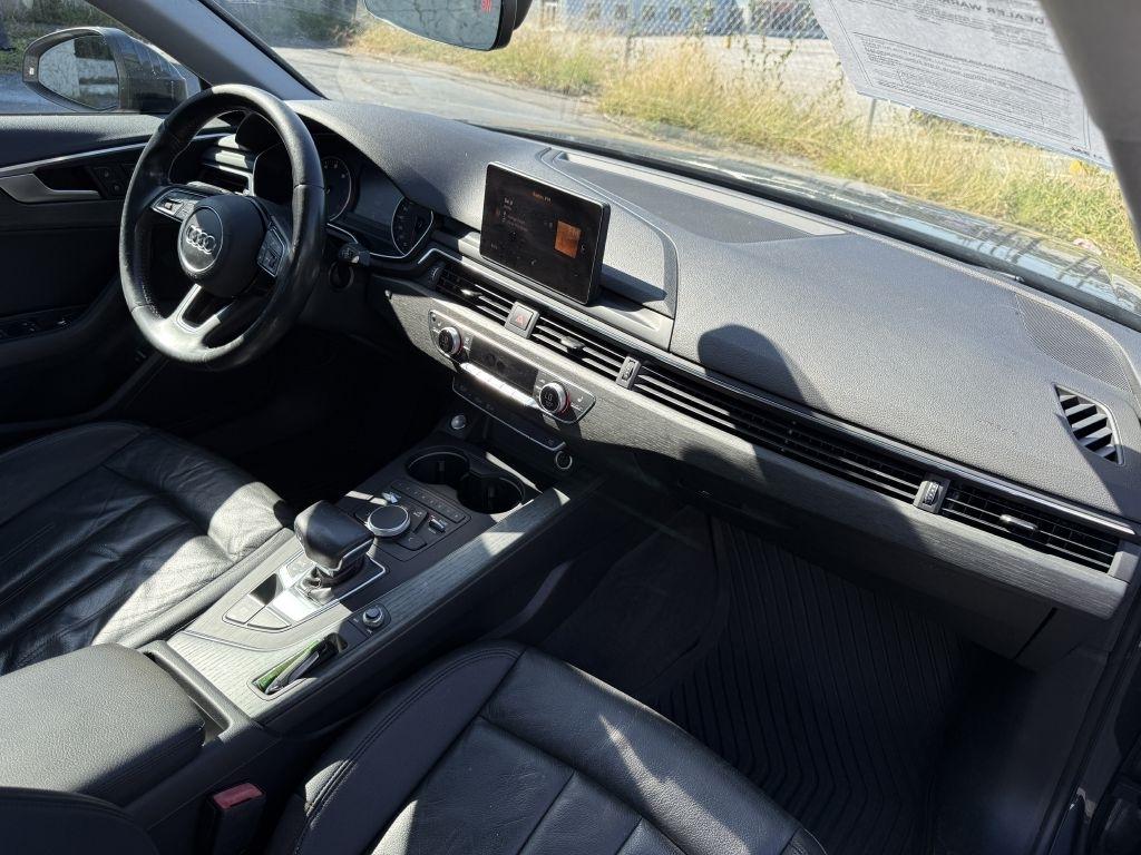 Audi A4 2.0T Premium Sedan 2017