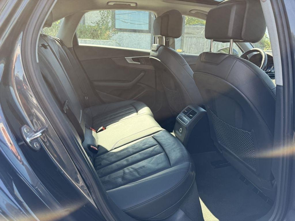 Audi A4 2.0T Premium Sedan 2017