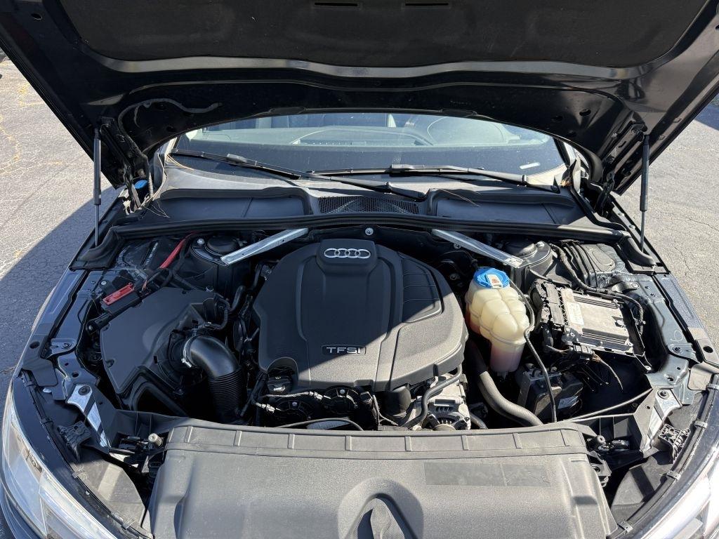 Audi A4 2.0T Premium Sedan 2017