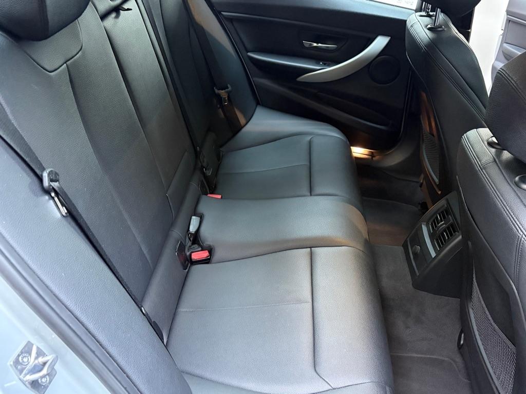 BMW 3-Series 328i Sedan 2015