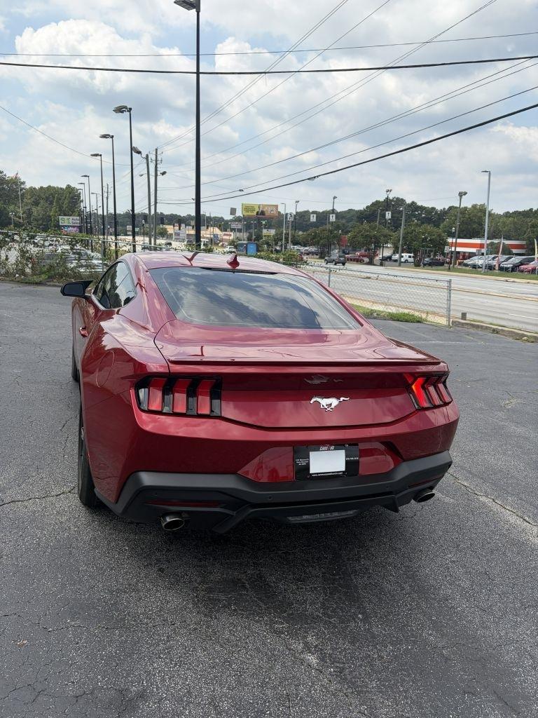 Ford Mustang EcoBoost Coupe 2024