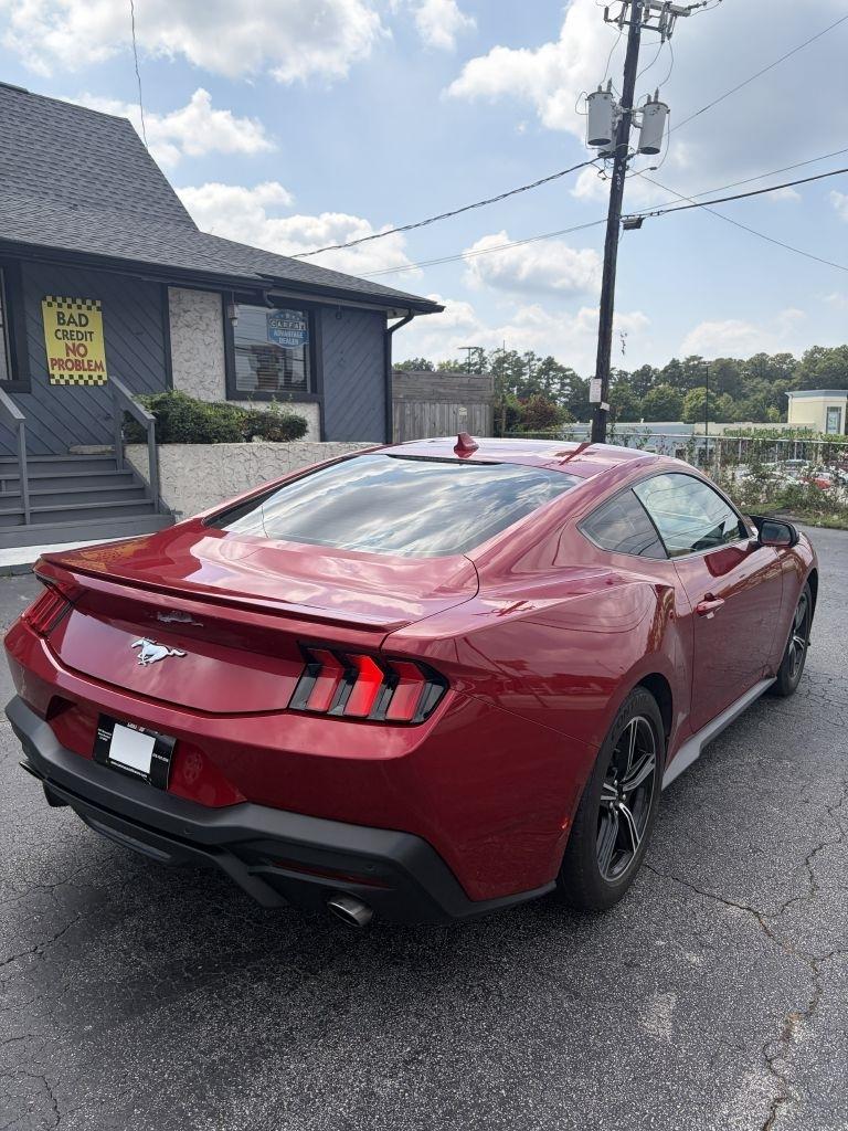 Ford Mustang EcoBoost Coupe 2024