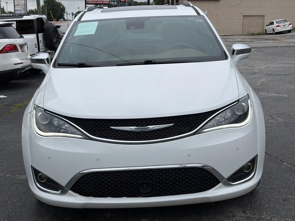 Chrysler Pacifica Limited 2020