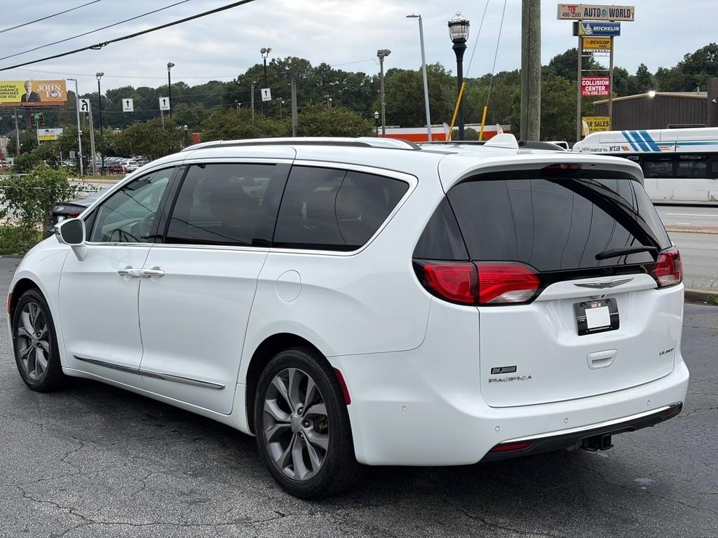 Chrysler Pacifica Limited 2020