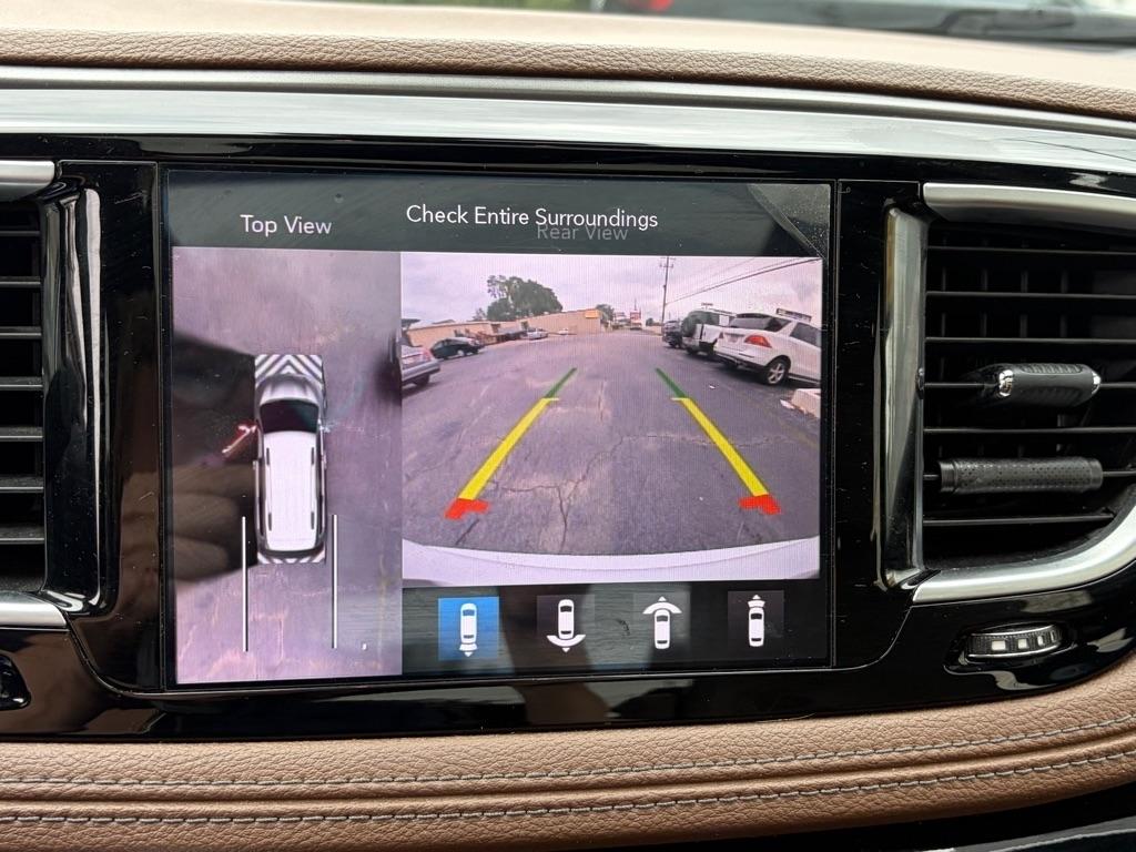 Chrysler Pacifica Limited 2020