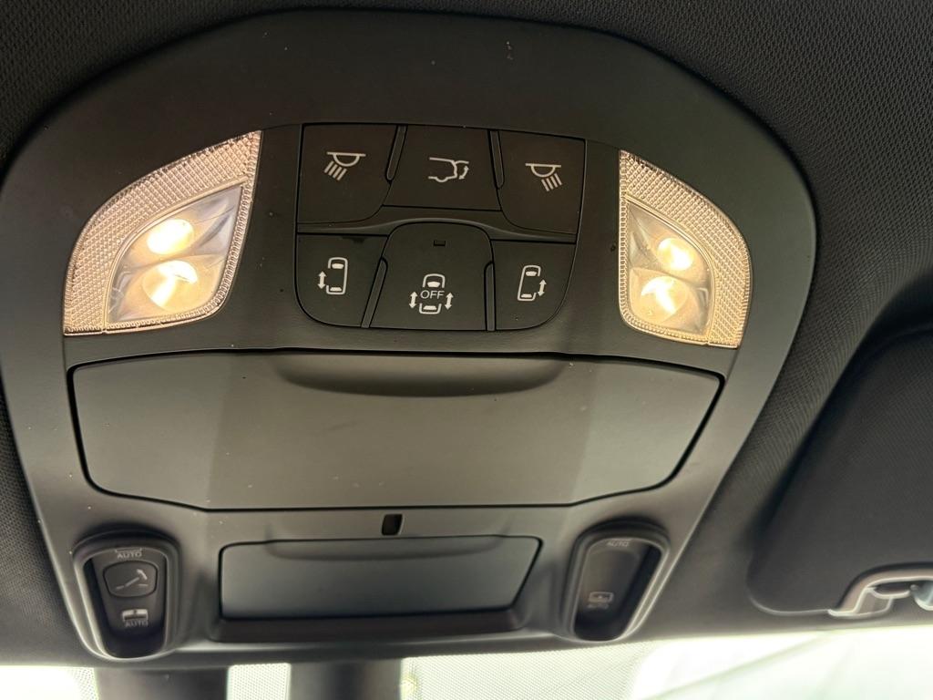 Chrysler Pacifica Limited 2020