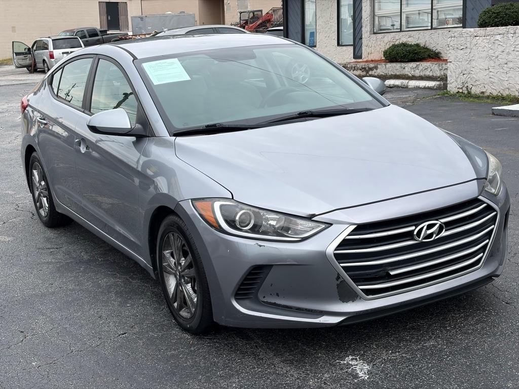 Hyundai Elantra Value Edition 6A 2017