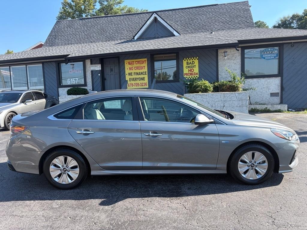 Hyundai Sonata Hybrid SE 2018
