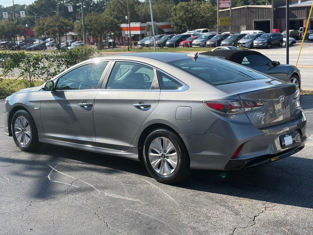 Hyundai Sonata Hybrid SE 2018