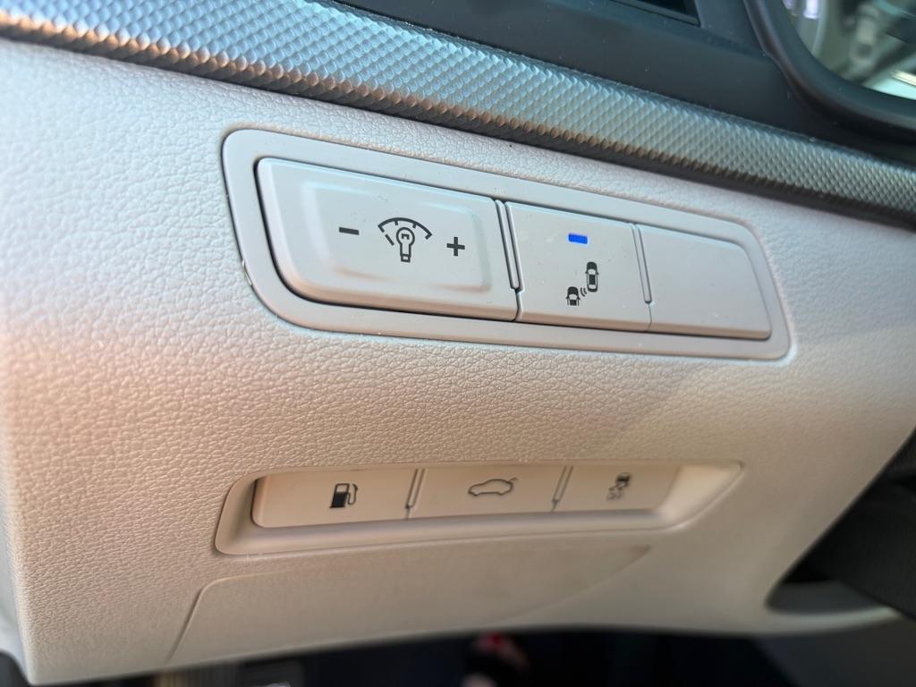 Hyundai Sonata Hybrid SE 2018