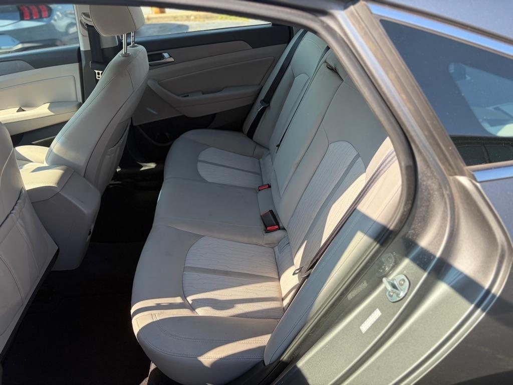 Hyundai Sonata Hybrid SE 2018
