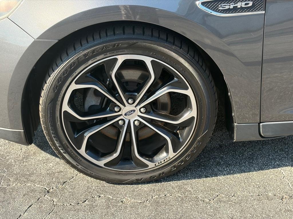 Ford Taurus SHO AWD 2018