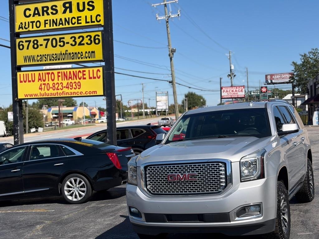 GMC Yukon Denali 4WD 2017