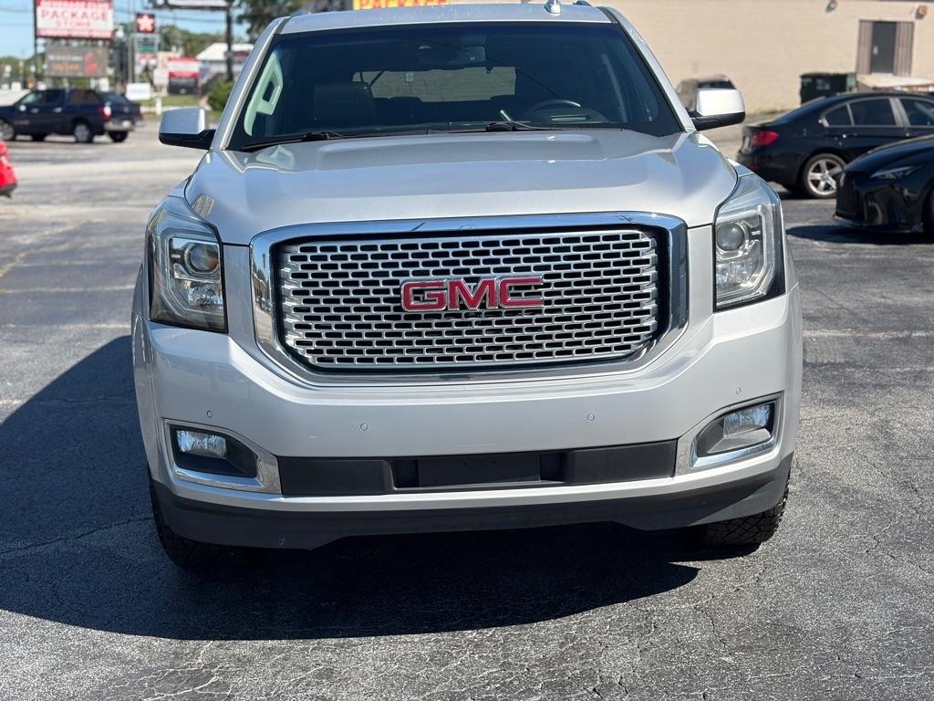GMC Yukon Denali 4WD 2017