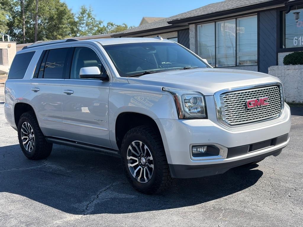 GMC Yukon Denali 4WD 2017