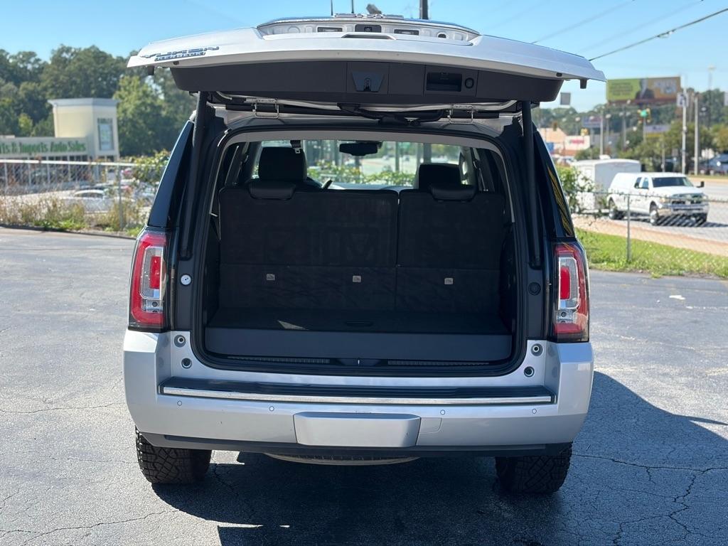GMC Yukon Denali 4WD 2017