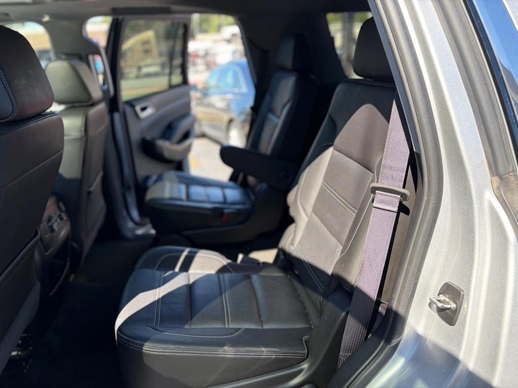 GMC Yukon Denali 4WD 2017