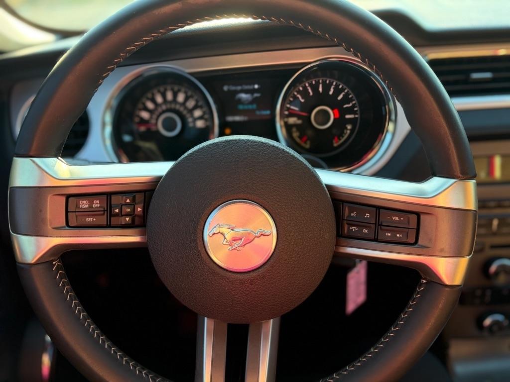 Ford Mustang V6 Coupe 2014