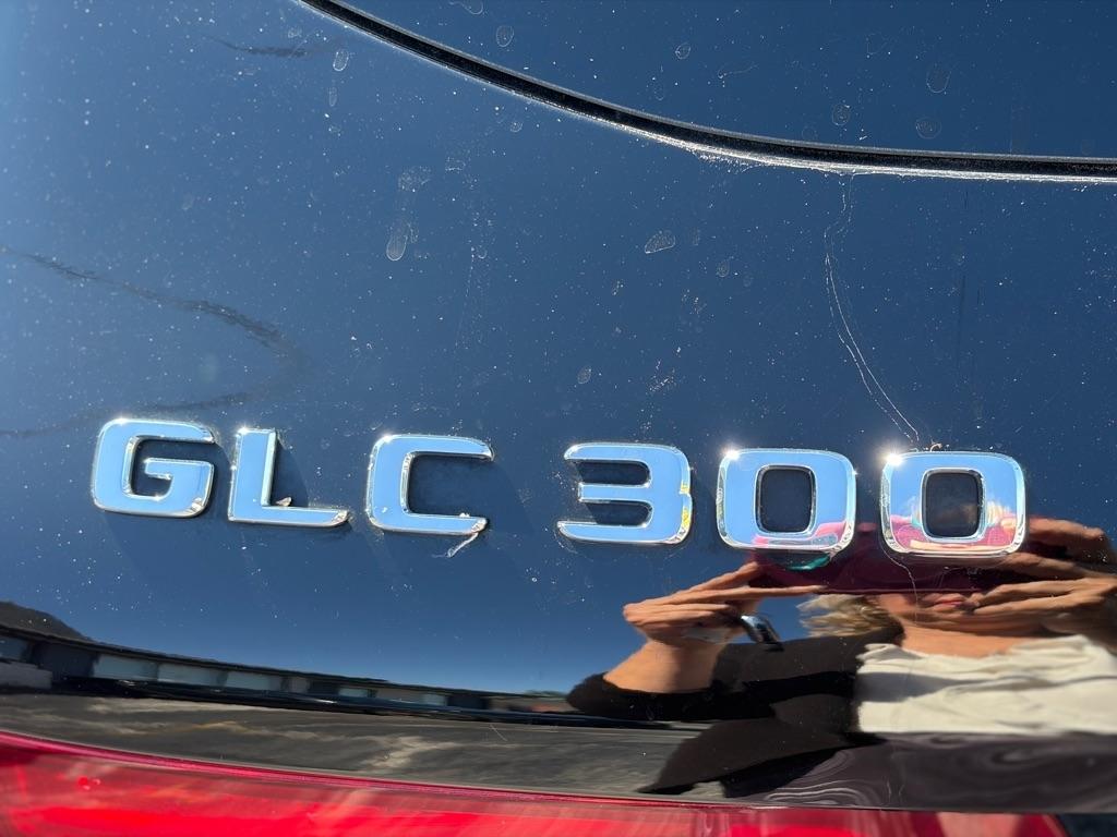 Mercedes-Benz GLC GLC 300 4MATIC SUV 2017