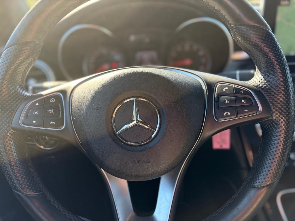 Mercedes-Benz GLC GLC 300 4MATIC SUV 2017