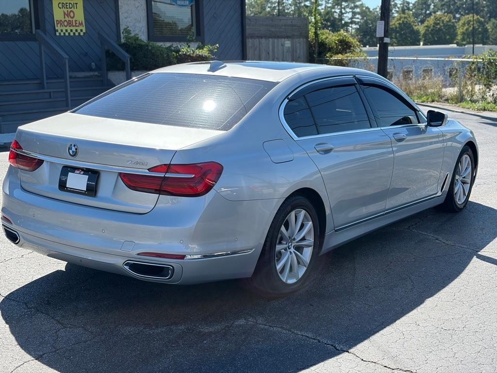 BMW 740i  2017