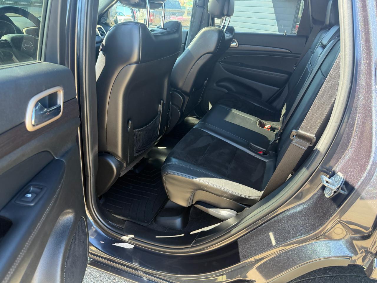 Jeep Grand Cherokee photo 13