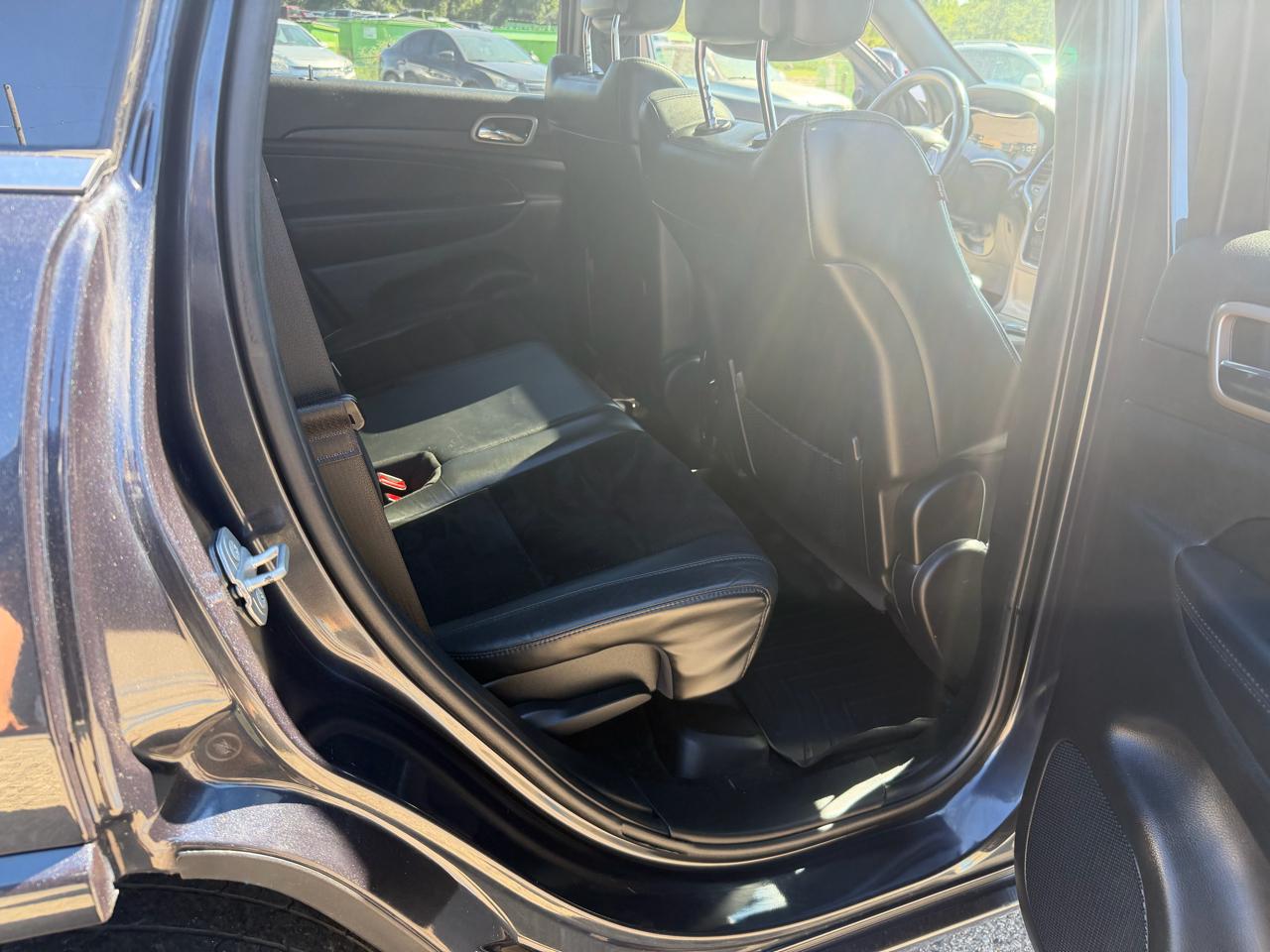 Jeep Grand Cherokee photo 15