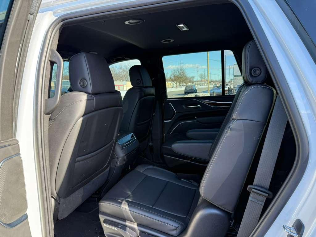 Cadillac Escalade Luxury 4WD 2023