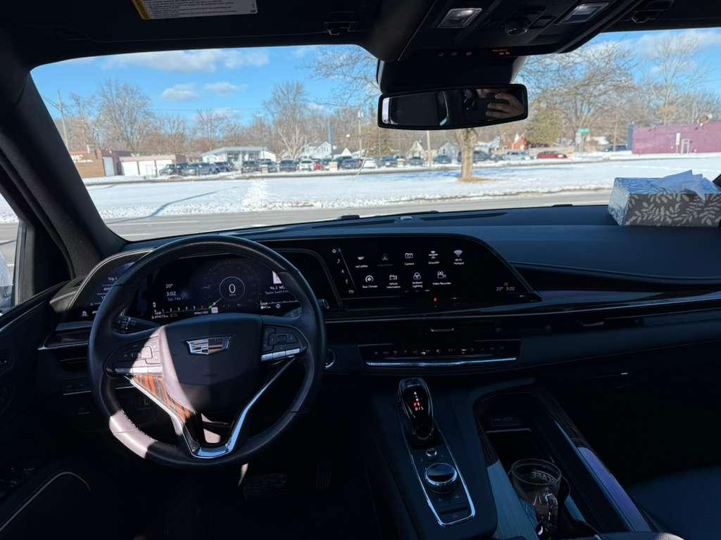 Cadillac Escalade Luxury 4WD 2023